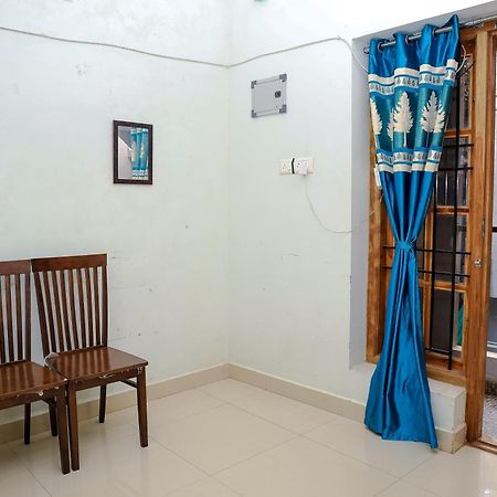 Fiona Homestay Chennai Bagian luar foto